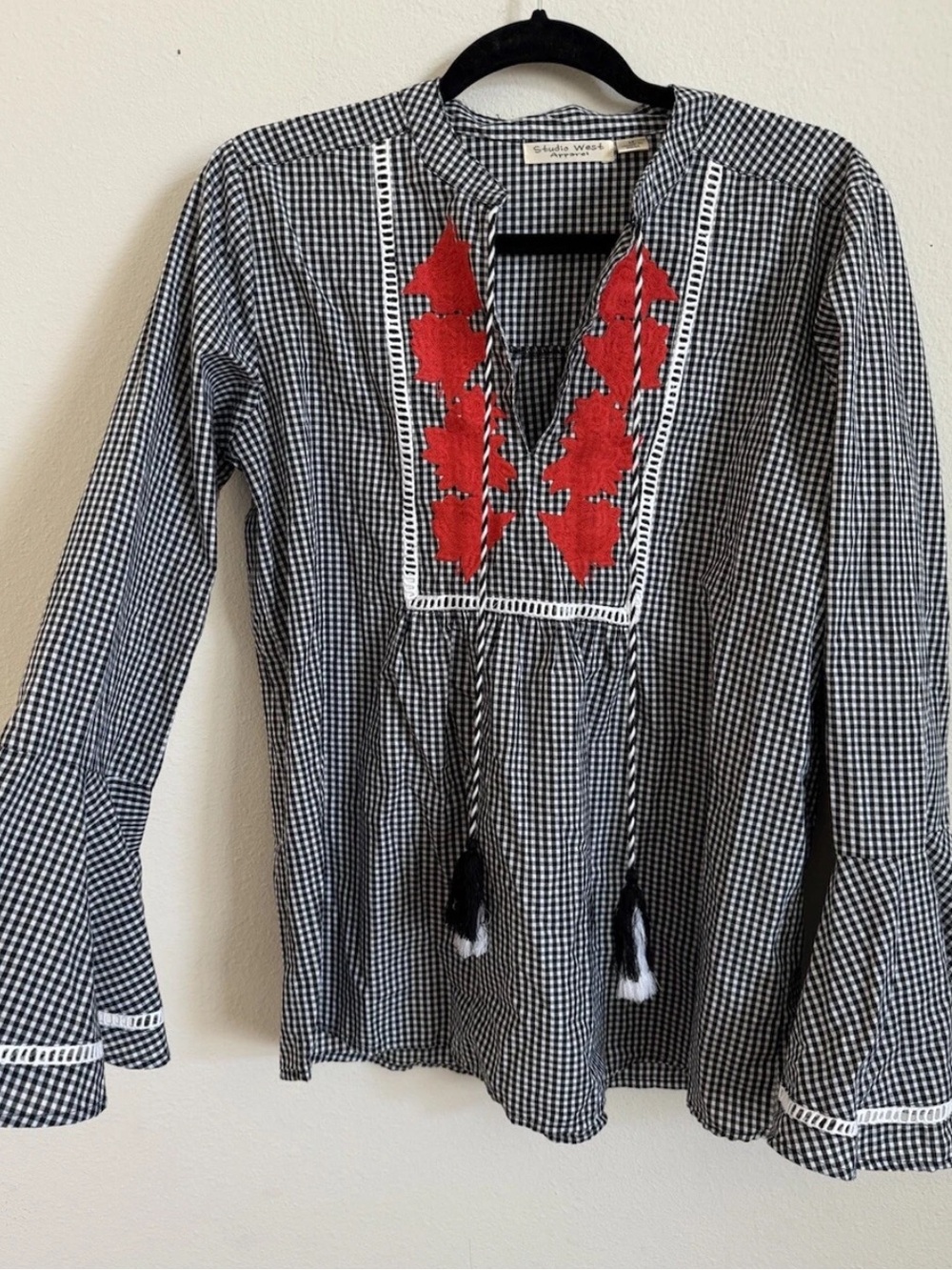 Studio West Apparel Gingham Red Embroidered Boho Long Flutter Sleeve Top M
